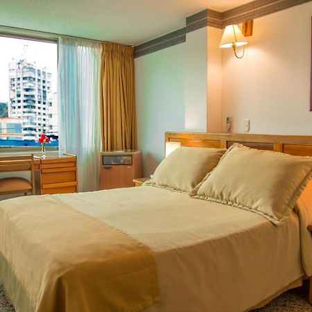 Hotel Villavicencio Plaza Extérieur photo