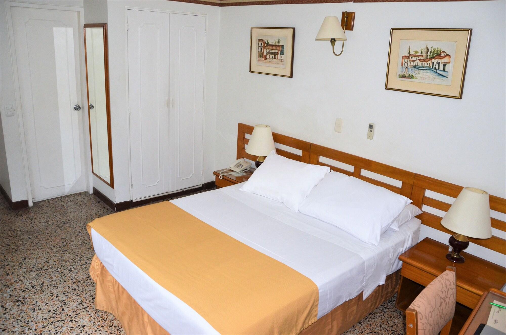 Hotel Villavicencio Plaza Extérieur photo