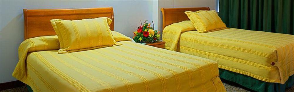Hotel Villavicencio Plaza Extérieur photo